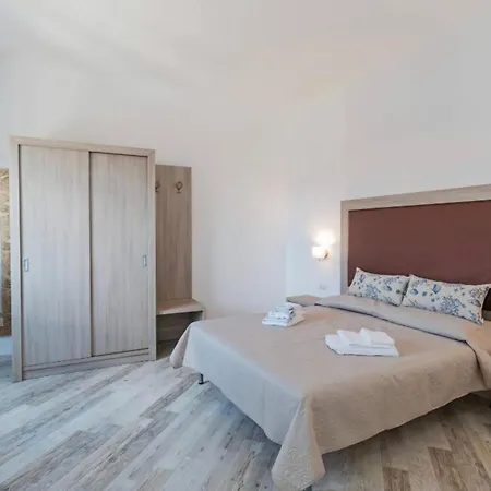 Apartament Castula *